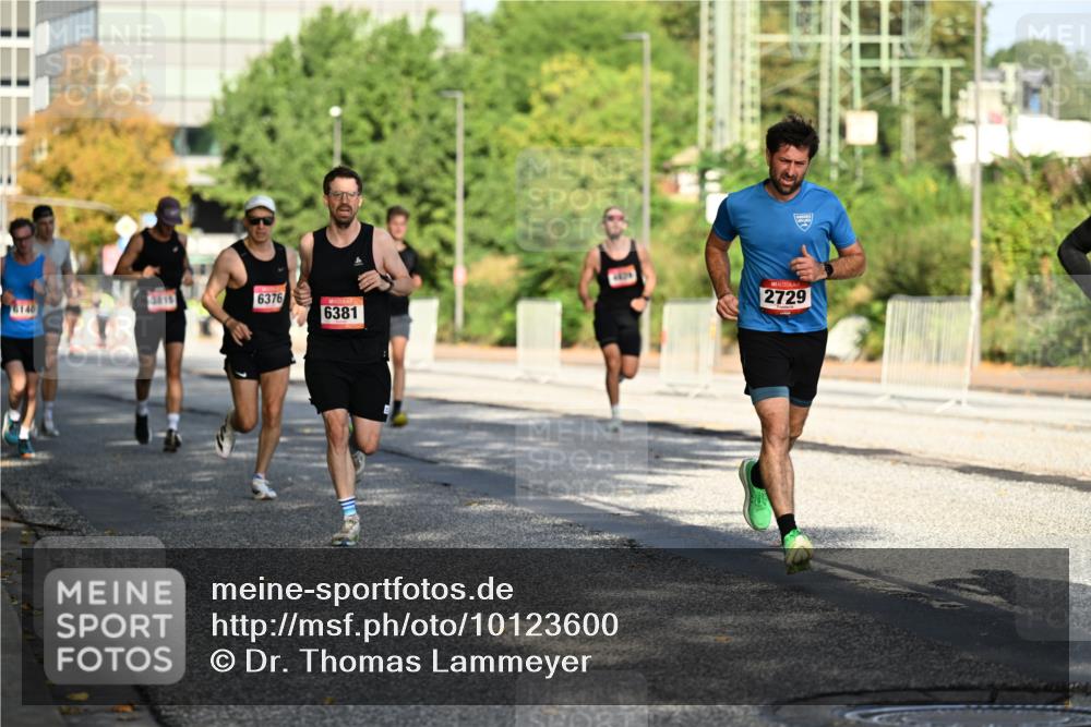 06.09.2026 - CURREX Alsterlauf Dr. Thomas Lammeyer http://msf.ph/oto/10123600 06.09.2026 09:39:59 Laufen 6899, 6140, 6376, 6381, 2729 meine-sportfotos.de