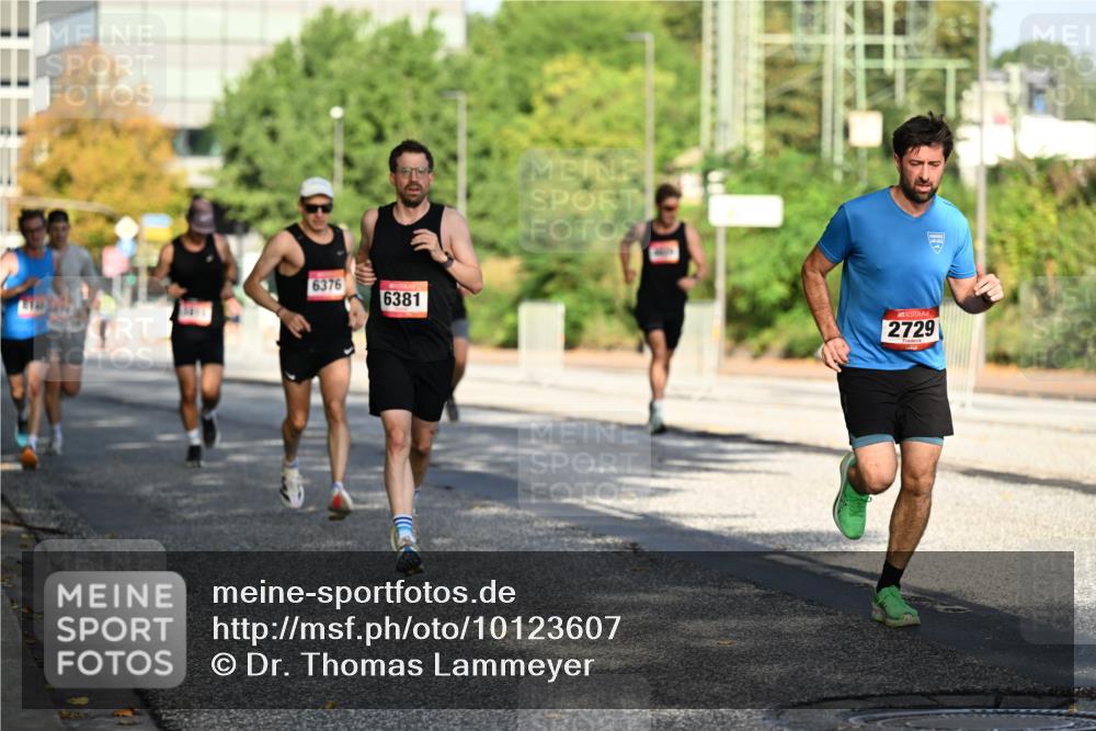06.09.2026 - CURREX Alsterlauf Dr. Thomas Lammeyer http://msf.ph/oto/10123607 06.09.2026 09:40:00 Laufen 6376, 6381, 2729 meine-sportfotos.de