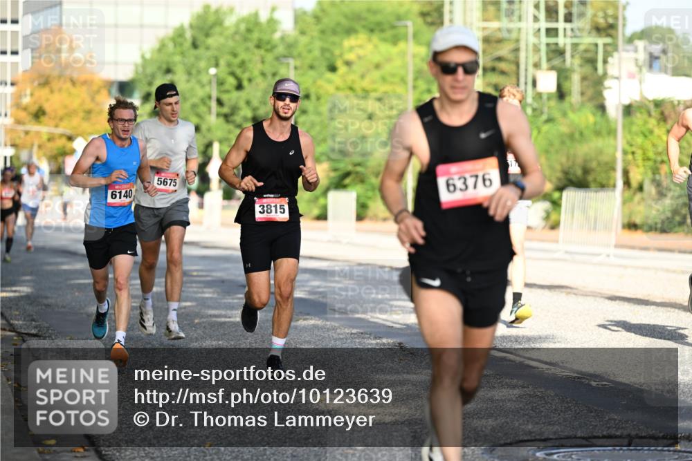 06.09.2026 - CURREX Alsterlauf Dr. Thomas Lammeyer http://msf.ph/oto/10123639 06.09.2026 09:40:03 Laufen 5675, 6140, 6376, 3815, 8 meine-sportfotos.de