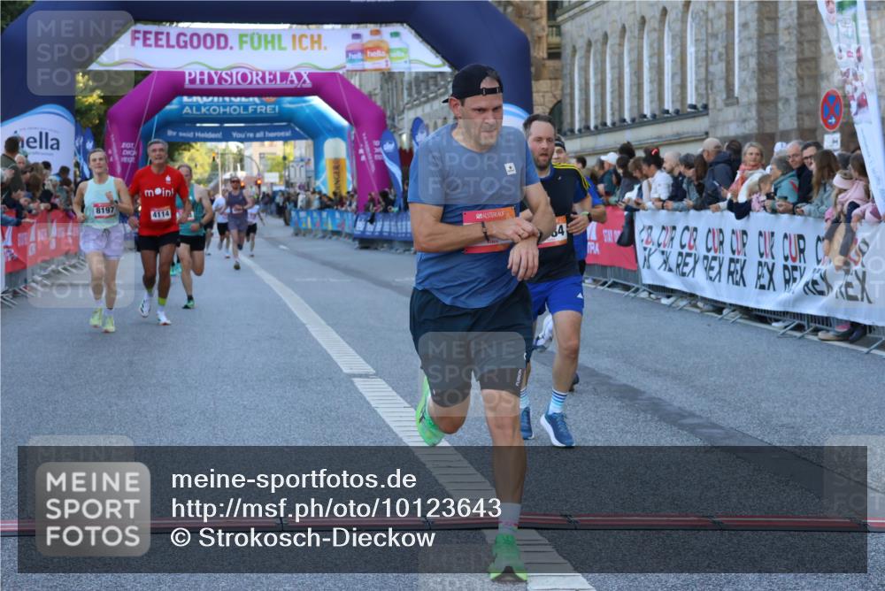 06.09.2026 - CURREX Alsterlauf Strokosch-Dieckow http://msf.ph/oto/10123643 06.09.2026 09:42:19 Ziel 2003, 4114, 4858, 5554, 5960, 5984, 6151, 6419, 6463, 8197 meine-sportfotos.de