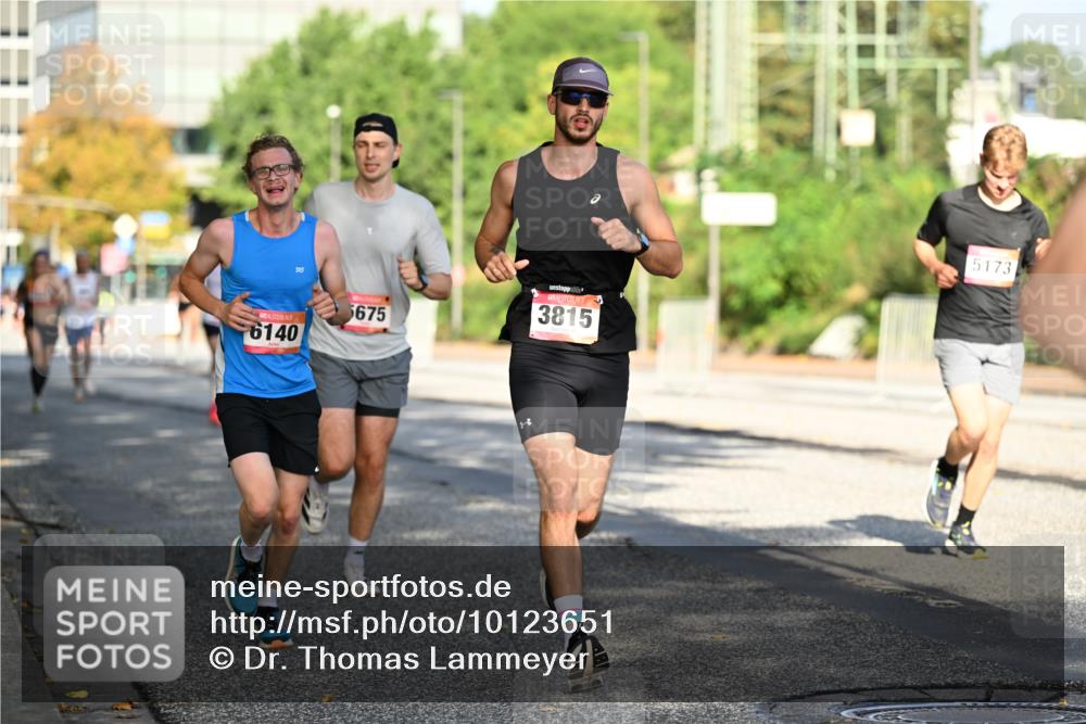 06.09.2026 - CURREX Alsterlauf Dr. Thomas Lammeyer http://msf.ph/oto/10123651 06.09.2026 09:40:04 Laufen 6140, 5675, 3815, 5173 meine-sportfotos.de
