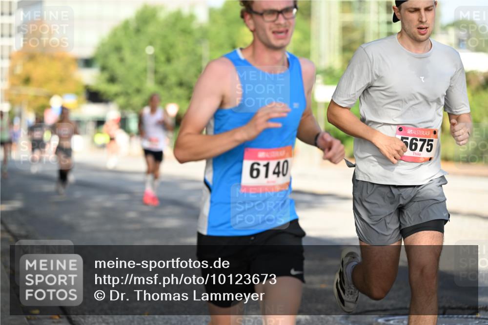 06.09.2026 - CURREX Alsterlauf Dr. Thomas Lammeyer http://msf.ph/oto/10123673 06.09.2026 09:40:06 Laufen 11, 11, 6140, 5675 meine-sportfotos.de