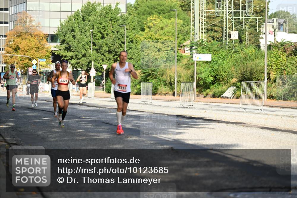 06.09.2026 - CURREX Alsterlauf Dr. Thomas Lammeyer http://msf.ph/oto/10123685 06.09.2026 09:40:07 Laufen 950, 3110, 8321, 2715 meine-sportfotos.de