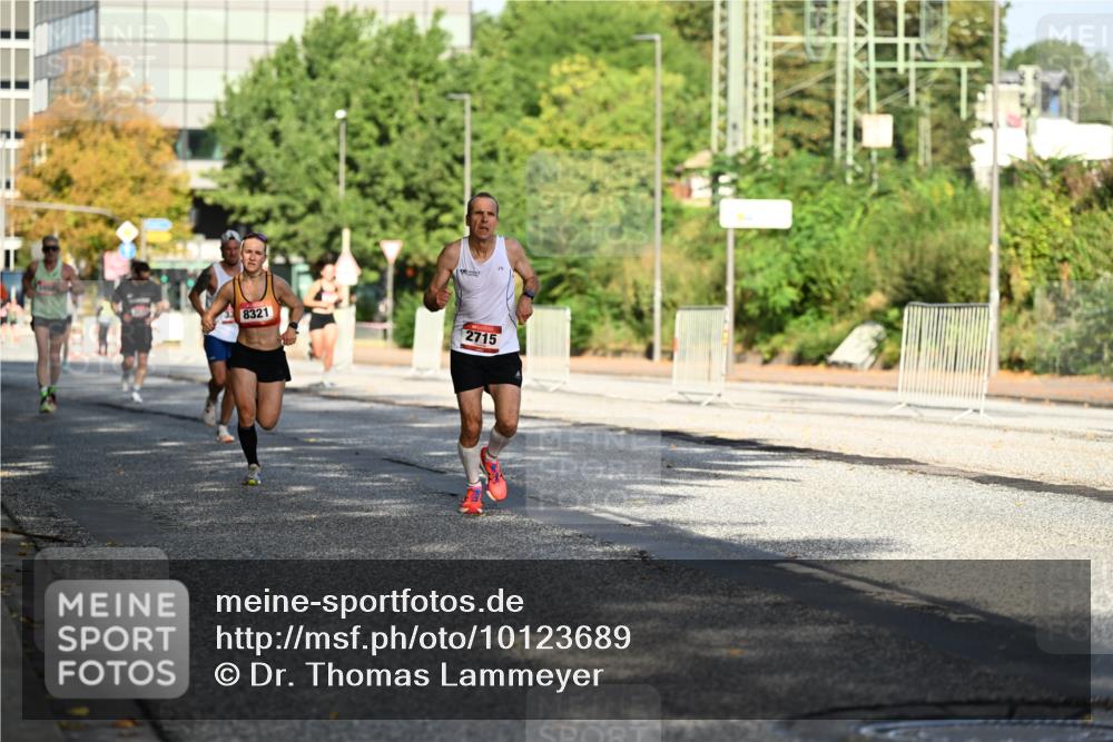 06.09.2026 - CURREX Alsterlauf Dr. Thomas Lammeyer http://msf.ph/oto/10123689 06.09.2026 09:40:08 Laufen 8321, 2715 meine-sportfotos.de