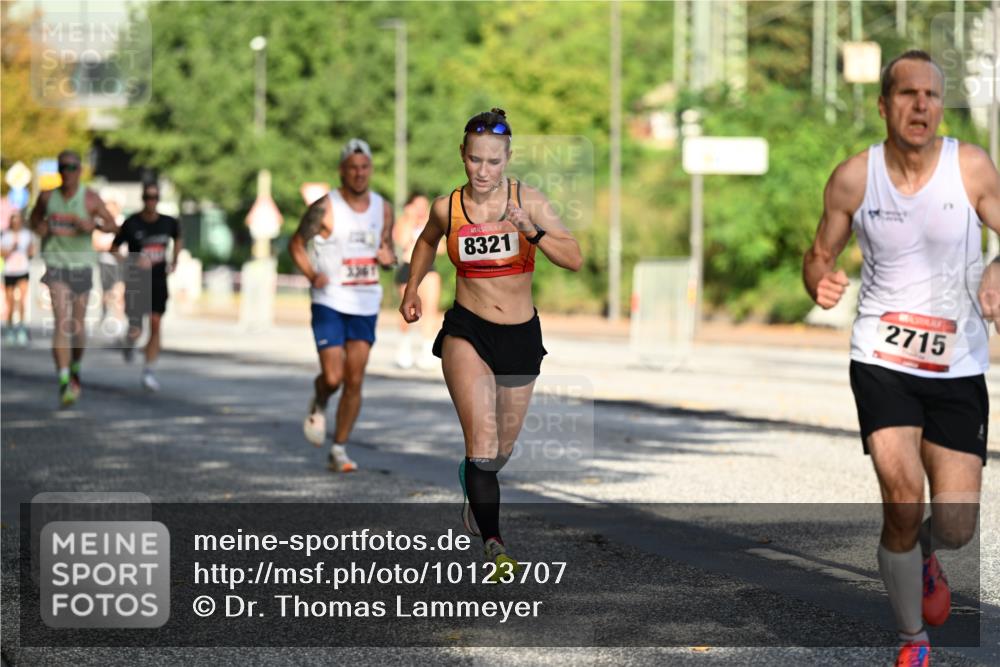 06.09.2026 - CURREX Alsterlauf Dr. Thomas Lammeyer http://msf.ph/oto/10123707 06.09.2026 09:40:10 Laufen 8321, 2715 meine-sportfotos.de