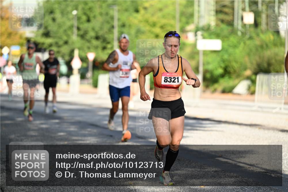 06.09.2026 - CURREX Alsterlauf Dr. Thomas Lammeyer http://msf.ph/oto/10123713 06.09.2026 09:40:11 Laufen 8321 meine-sportfotos.de