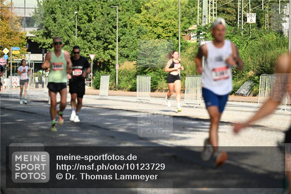 06.09.2026 - CURREX Alsterlauf Dr. Thomas Lammeyer http://msf.ph/oto/10123729 06.09.2026 09:40:12 Laufen 5955, 3110, 287, 6 meine-sportfotos.de