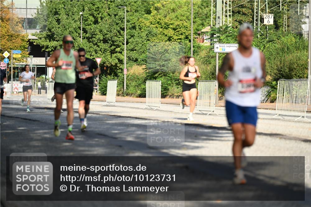 06.09.2026 - CURREX Alsterlauf Dr. Thomas Lammeyer http://msf.ph/oto/10123731 06.09.2026 09:40:12 Laufen 287, 6 meine-sportfotos.de