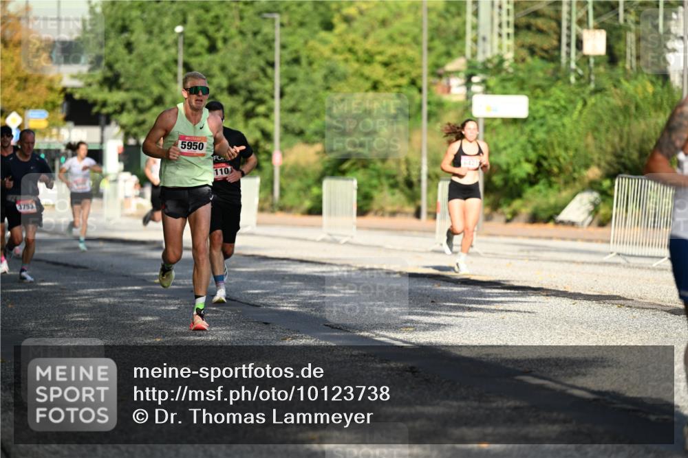 06.09.2026 - CURREX Alsterlauf Dr. Thomas Lammeyer http://msf.ph/oto/10123738 06.09.2026 09:40:13 Laufen 3753, 5950, 110 meine-sportfotos.de