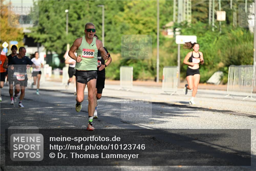 06.09.2026 - CURREX Alsterlauf Dr. Thomas Lammeyer http://msf.ph/oto/10123746 06.09.2026 09:40:14 Laufen 5950, 0 meine-sportfotos.de