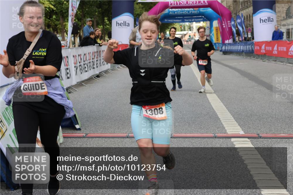 06.09.2026 - CURREX Alsterlauf Strokosch-Dieckow http://msf.ph/oto/10123754 06.09.2026 12:11:48 Ziel 1122, 1245, 1308, 1309 meine-sportfotos.de