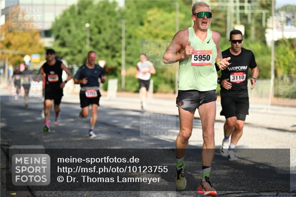 06.09.2026 - CURREX Alsterlauf Dr. Thomas Lammeyer http://msf.ph/oto/10123755 06.09.2026 09:40:16 Laufen 5950, 3110 meine-sportfotos.de