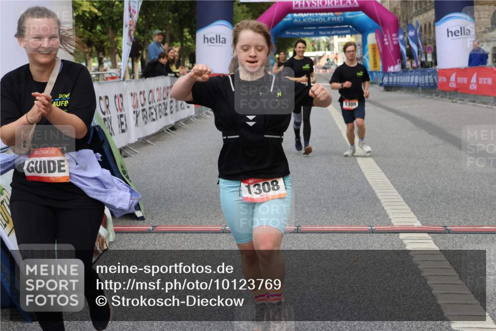 06.09.2026 - CURREX Alsterlauf Strokosch-Dieckow http://msf.ph/oto/10123769 06.09.2026 12:11:48 Ziel 1122, 1245, 1308, 1309 meine-sportfotos.de