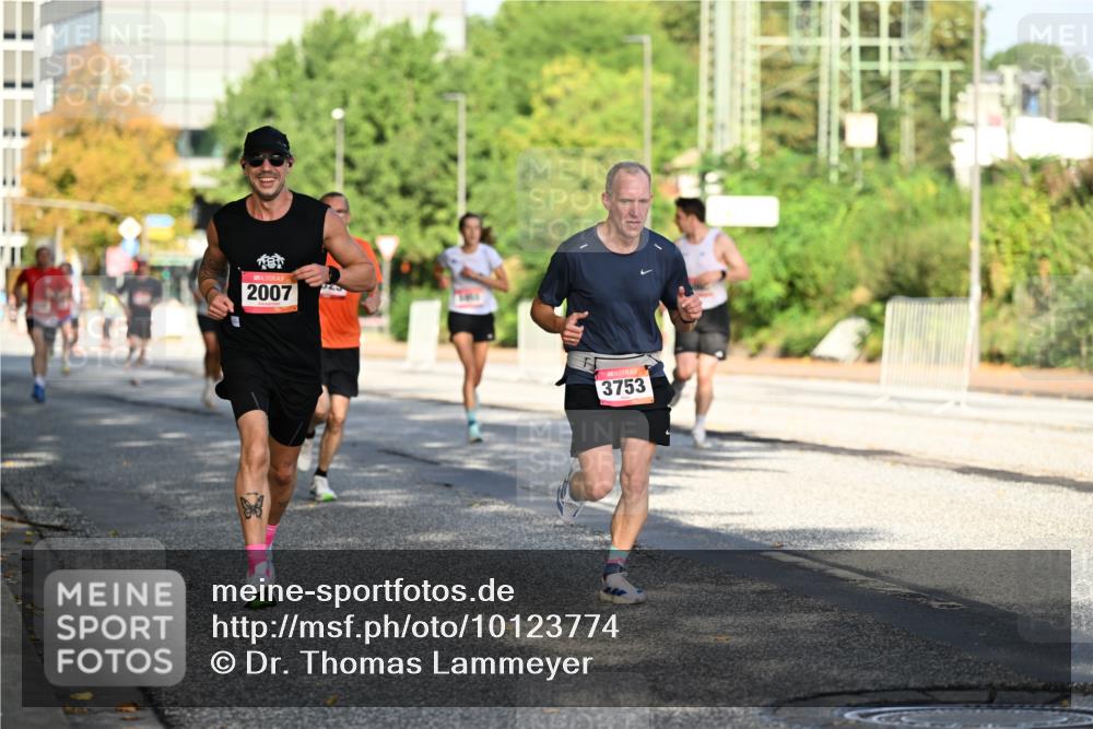 06.09.2026 - CURREX Alsterlauf Dr. Thomas Lammeyer http://msf.ph/oto/10123774 06.09.2026 09:40:18 Laufen 2007, 3753 meine-sportfotos.de