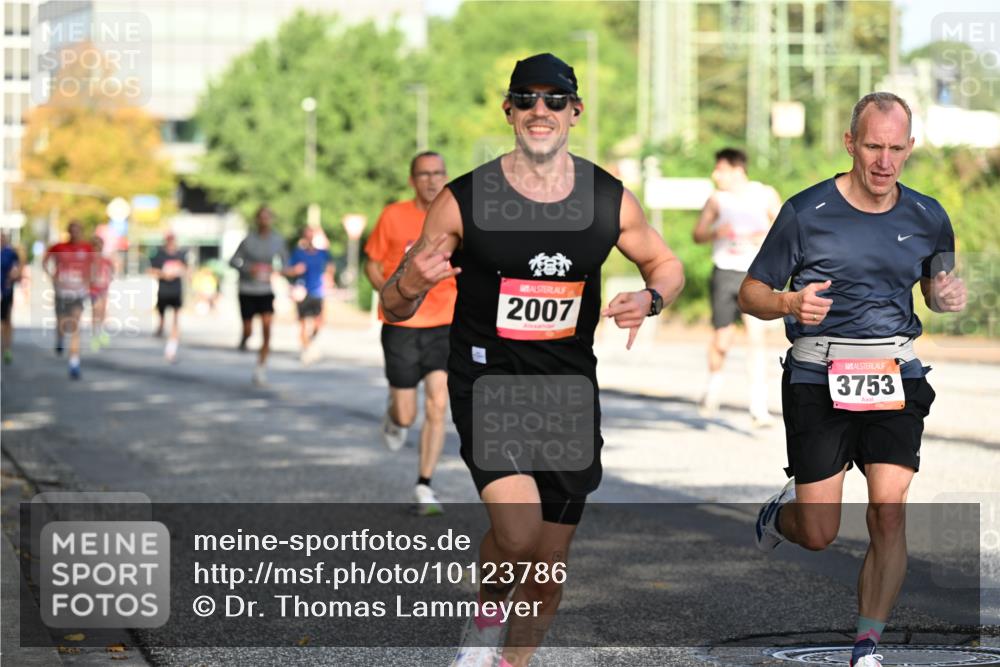 06.09.2026 - CURREX Alsterlauf Dr. Thomas Lammeyer http://msf.ph/oto/10123786 06.09.2026 09:40:20 Laufen 2007, 3753 meine-sportfotos.de