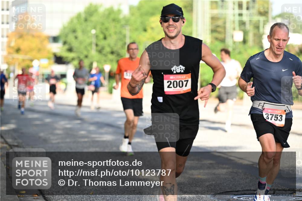 06.09.2026 - CURREX Alsterlauf Dr. Thomas Lammeyer http://msf.ph/oto/10123787 06.09.2026 09:40:20 Laufen 2007, 3753 meine-sportfotos.de