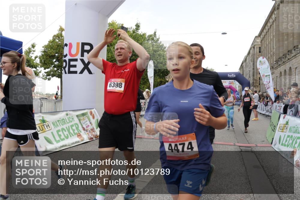 06.09.2026 - CURREX Alsterlauf Yannick Fuchs http://msf.ph/oto/10123789 06.09.2026 10:02:59 Ziel 2500, 2687, 3338, 3721, 3909, 4345, 4348, 4474, 4475, 4730, 5190, 5366, 5465, 5659, 5771, 5780, 5865, 5866, 5903, 6046, 6398 meine-sportfotos.de