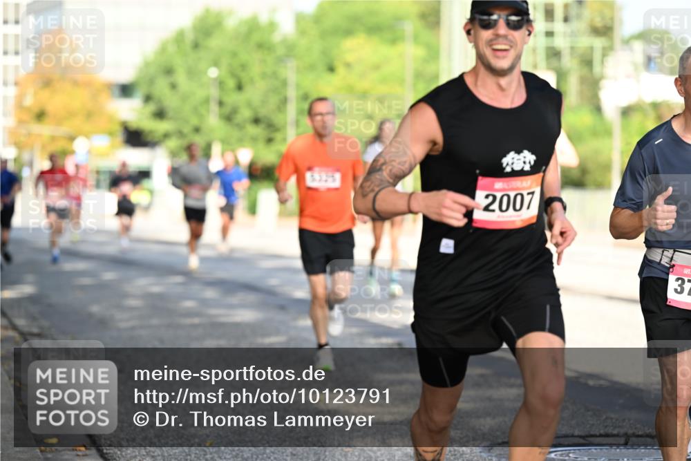 06.09.2026 - CURREX Alsterlauf Dr. Thomas Lammeyer http://msf.ph/oto/10123791 06.09.2026 09:40:20 Laufen 2007, 37 meine-sportfotos.de
