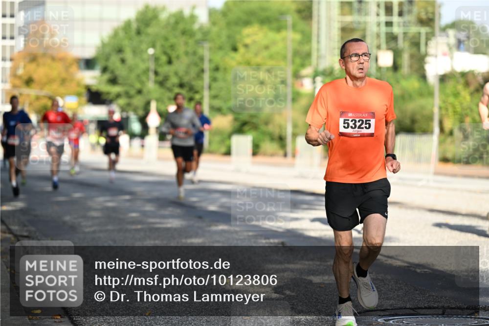 06.09.2026 - CURREX Alsterlauf Dr. Thomas Lammeyer http://msf.ph/oto/10123806 06.09.2026 09:40:21 Laufen 5325 meine-sportfotos.de