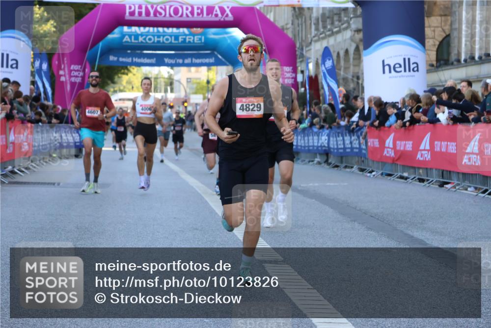 06.09.2026 - CURREX Alsterlauf Strokosch-Dieckow http://msf.ph/oto/10123826 06.09.2026 09:42:37 Ziel 2248, 3692, 4006, 4607, 4829, 5173, 5464, 5811, 6472 meine-sportfotos.de