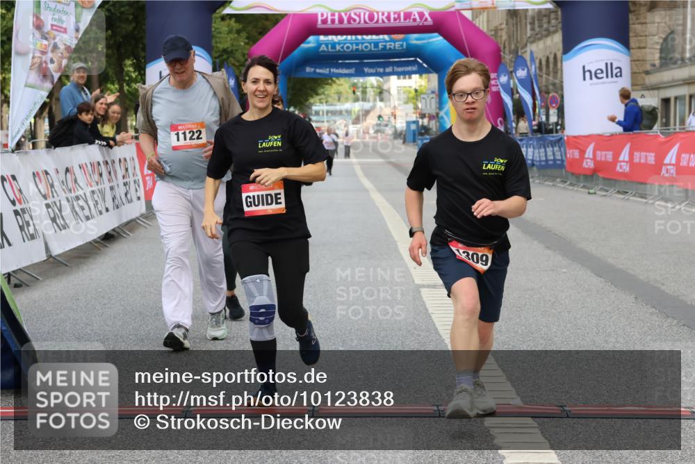 06.09.2026 - CURREX Alsterlauf Strokosch-Dieckow http://msf.ph/oto/10123838 06.09.2026 12:11:50 Ziel 1122, 1196, 1245, 1308, 1309 meine-sportfotos.de