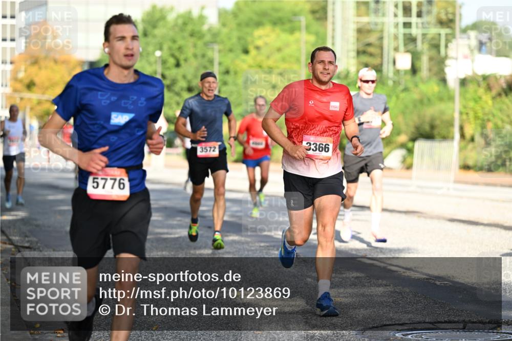 06.09.2026 - CURREX Alsterlauf Dr. Thomas Lammeyer http://msf.ph/oto/10123869 06.09.2026 09:40:28 Laufen 3572, 3366, 5776 meine-sportfotos.de