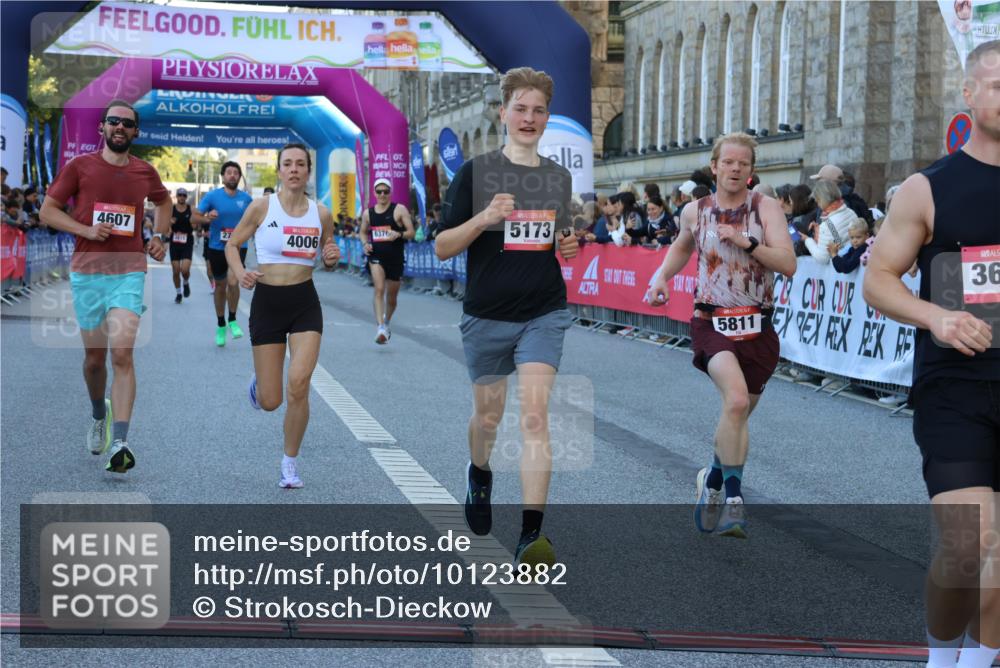 06.09.2026 - CURREX Alsterlauf Strokosch-Dieckow http://msf.ph/oto/10123882 06.09.2026 09:42:41 Ziel 2729, 3692, 4006, 4607, 4829, 5173, 5811, 6376 meine-sportfotos.de