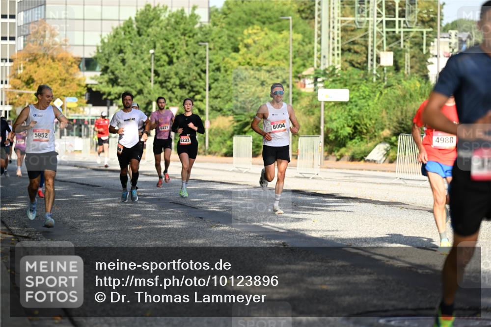 06.09.2026 - CURREX Alsterlauf Dr. Thomas Lammeyer http://msf.ph/oto/10123896 06.09.2026 09:40:30 Laufen 6164, 5952, 6221, 8233, 6004, 4988 meine-sportfotos.de
