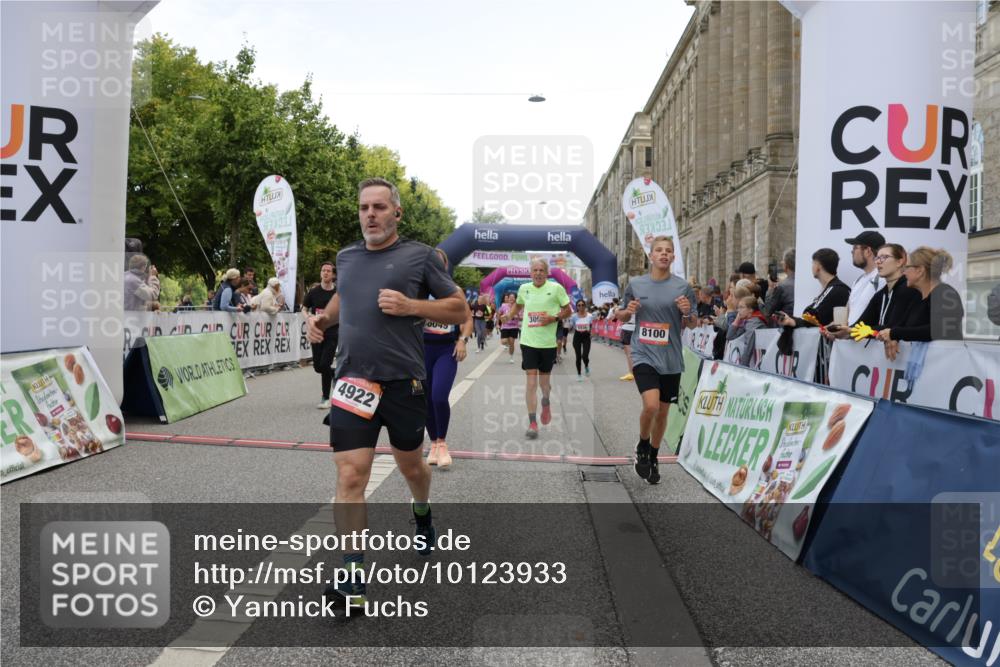 06.09.2026 - CURREX Alsterlauf Yannick Fuchs http://msf.ph/oto/10123933 06.09.2026 10:03:05 Ziel 2096, 3096, 3338, 3721, 3909, 3919, 3920, 4310, 4345, 4348, 4454, 4474, 4475, 4730, 4922, 5234, 5465, 5771, 5865, 5903, 5936, 6046, 6049, 6264, 6379, 8100 meine-sportfotos.de