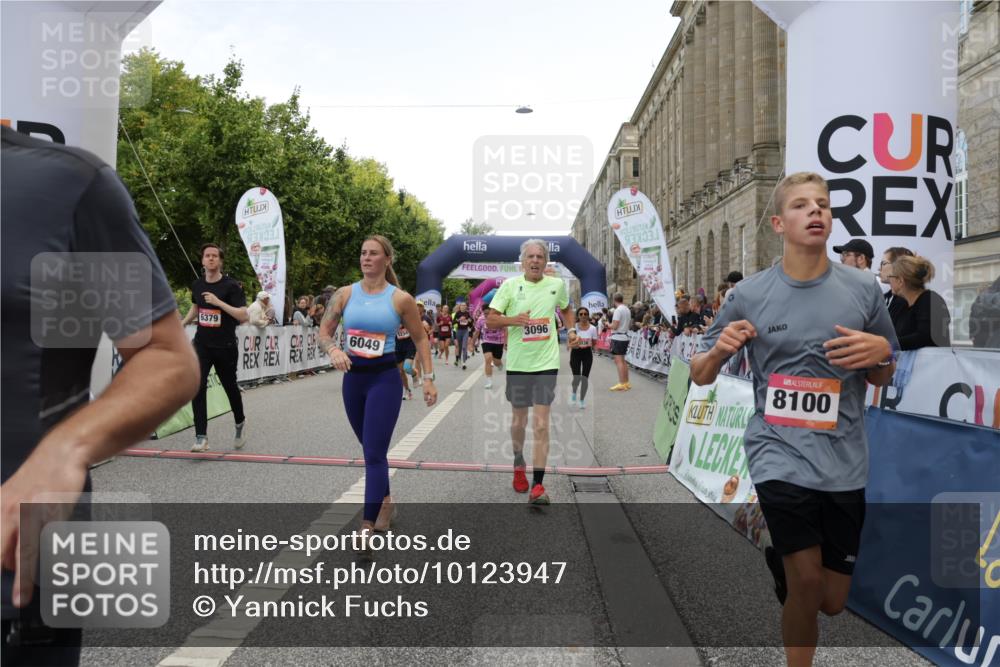 06.09.2026 - CURREX Alsterlauf Yannick Fuchs http://msf.ph/oto/10123947 06.09.2026 10:03:06 Ziel 2096, 2778, 3096, 3338, 3721, 3909, 3919, 3920, 4310, 4345, 4348, 4454, 4519, 4730, 4922, 5234, 5465, 5903, 5936, 6046, 6049, 6264, 6324, 6379, 8100, 8288 meine-sportfotos.de