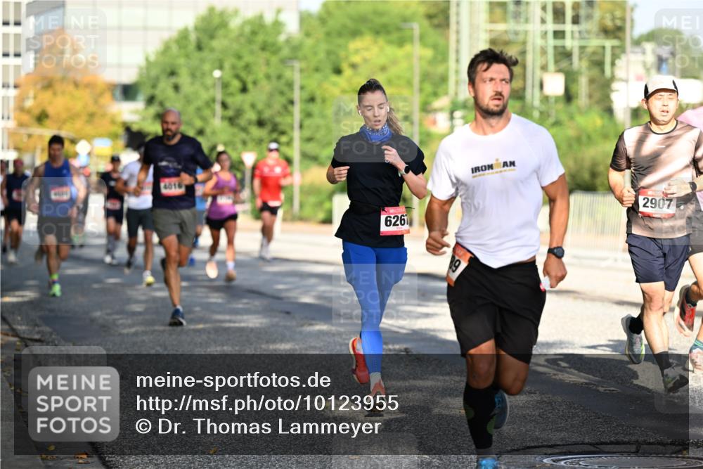 06.09.2026 - CURREX Alsterlauf Dr. Thomas Lammeyer http://msf.ph/oto/10123955 06.09.2026 09:40:36 Laufen 6261, 89, 2907 meine-sportfotos.de