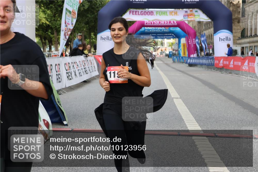 06.09.2026 - CURREX Alsterlauf Strokosch-Dieckow http://msf.ph/oto/10123956 06.09.2026 12:11:56 Ziel 1122, 1196, 1245, 1309 meine-sportfotos.de