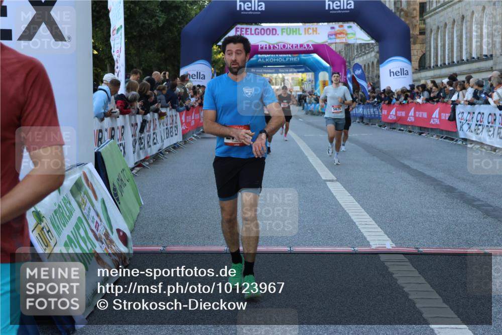 06.09.2026 - CURREX Alsterlauf Strokosch-Dieckow http://msf.ph/oto/10123967 06.09.2026 09:42:46 Ziel 2007, 2729, 3110, 3692, 3815, 4006, 4607, 5173, 5675, 5811, 6376, 6381 meine-sportfotos.de