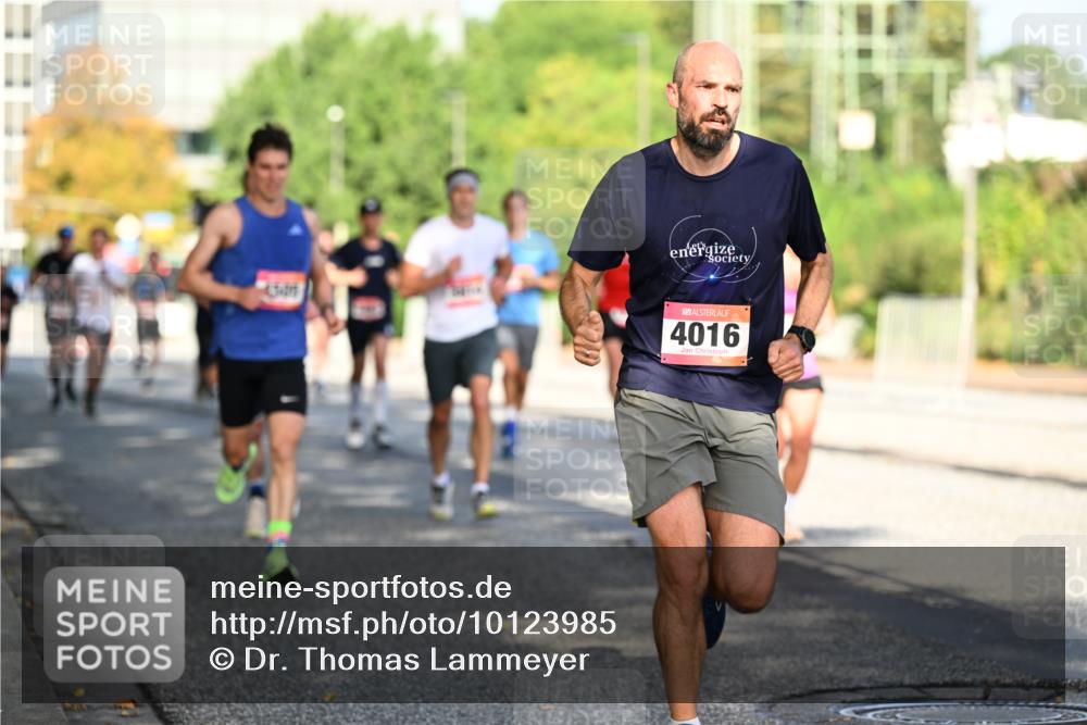 06.09.2026 - CURREX Alsterlauf Dr. Thomas Lammeyer http://msf.ph/oto/10123985 06.09.2026 09:40:39 Laufen 4016 meine-sportfotos.de
