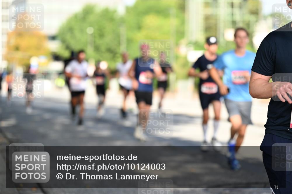 06.09.2026 - CURREX Alsterlauf Dr. Thomas Lammeyer http://msf.ph/oto/10124003 06.09.2026 09:40:42 Laufen  meine-sportfotos.de