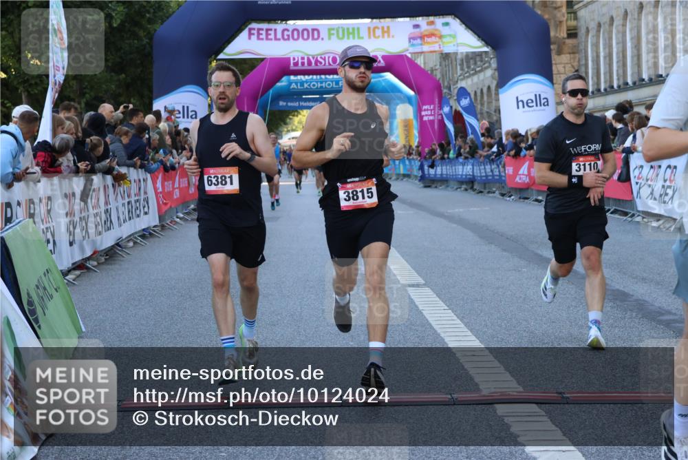 06.09.2026 - CURREX Alsterlauf Strokosch-Dieckow http://msf.ph/oto/10124024 06.09.2026 09:42:49 Ziel 2007, 2729, 3110, 3815, 4006, 4607, 5675, 6376, 6381 meine-sportfotos.de