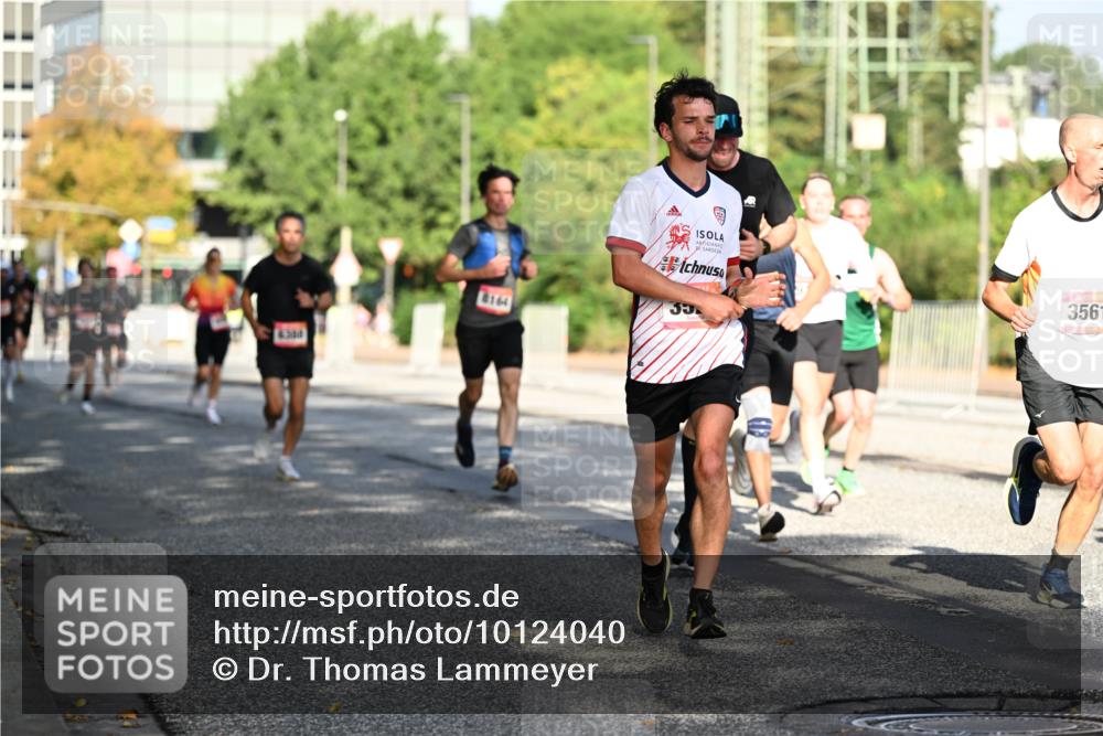 06.09.2026 - CURREX Alsterlauf Dr. Thomas Lammeyer http://msf.ph/oto/10124040 06.09.2026 09:40:46 Laufen 8164, 35, 3561 meine-sportfotos.de