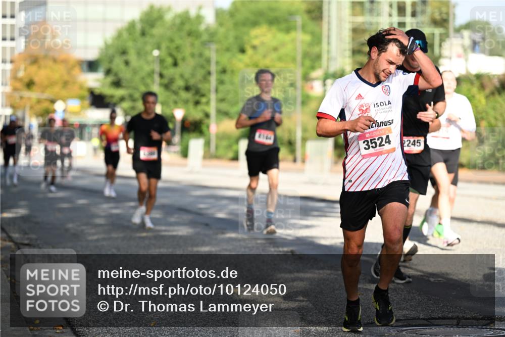 06.09.2026 - CURREX Alsterlauf Dr. Thomas Lammeyer http://msf.ph/oto/10124050 06.09.2026 09:40:47 Laufen 3524, 2245 meine-sportfotos.de