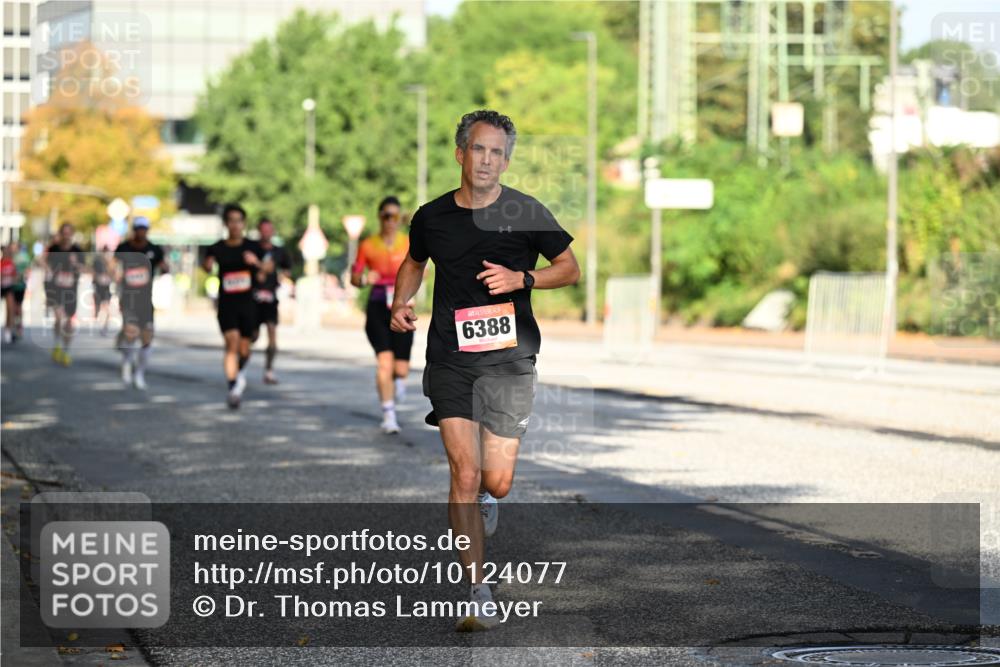 06.09.2026 - CURREX Alsterlauf Dr. Thomas Lammeyer http://msf.ph/oto/10124077 06.09.2026 09:40:49 Laufen 6388 meine-sportfotos.de