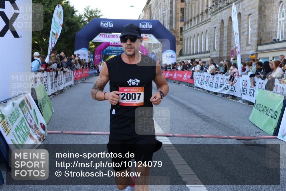06.09.2026 - CURREX Alsterlauf Strokosch-Dieckow http://msf.ph/oto/10124079 06.09.2026 09:42:53 Ziel 2007, 3110, 3815, 5675, 6140, 6381 meine-sportfotos.de