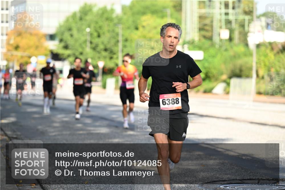 06.09.2026 - CURREX Alsterlauf Dr. Thomas Lammeyer http://msf.ph/oto/10124085 06.09.2026 09:40:50 Laufen 6388 meine-sportfotos.de