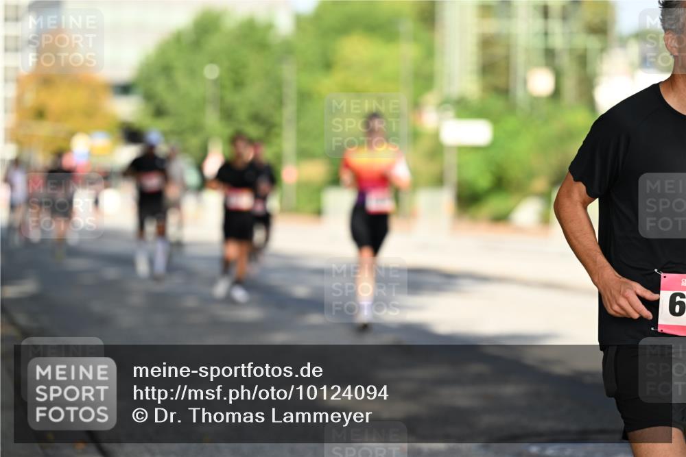 06.09.2026 - CURREX Alsterlauf Dr. Thomas Lammeyer http://msf.ph/oto/10124094 06.09.2026 09:40:51 Laufen 9, 1 meine-sportfotos.de