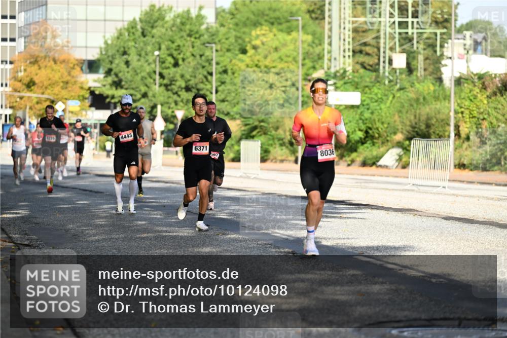 06.09.2026 - CURREX Alsterlauf Dr. Thomas Lammeyer http://msf.ph/oto/10124098 06.09.2026 09:40:52 Laufen 370, 4443, 6371, 497, 8036 meine-sportfotos.de