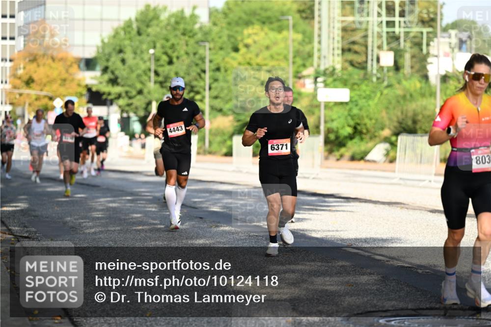 06.09.2026 - CURREX Alsterlauf Dr. Thomas Lammeyer http://msf.ph/oto/10124118 06.09.2026 09:40:53 Laufen 4443, 6371, 803 meine-sportfotos.de