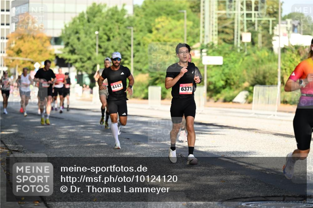 06.09.2026 - CURREX Alsterlauf Dr. Thomas Lammeyer http://msf.ph/oto/10124120 06.09.2026 09:40:53 Laufen 4443, 6371 meine-sportfotos.de