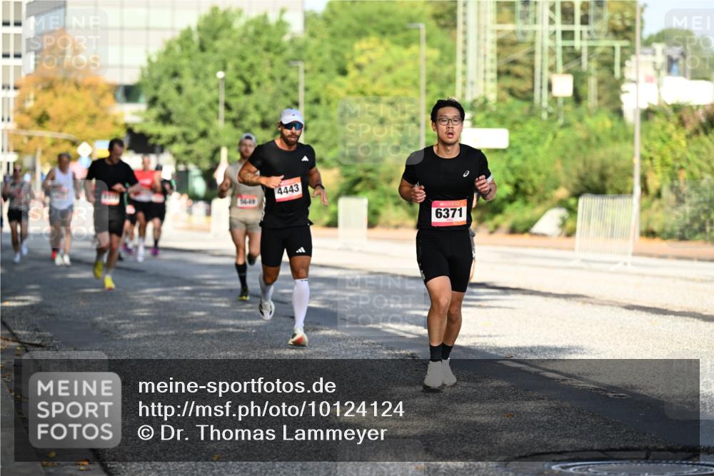06.09.2026 - CURREX Alsterlauf Dr. Thomas Lammeyer http://msf.ph/oto/10124124 06.09.2026 09:40:54 Laufen 4443, 6371 meine-sportfotos.de