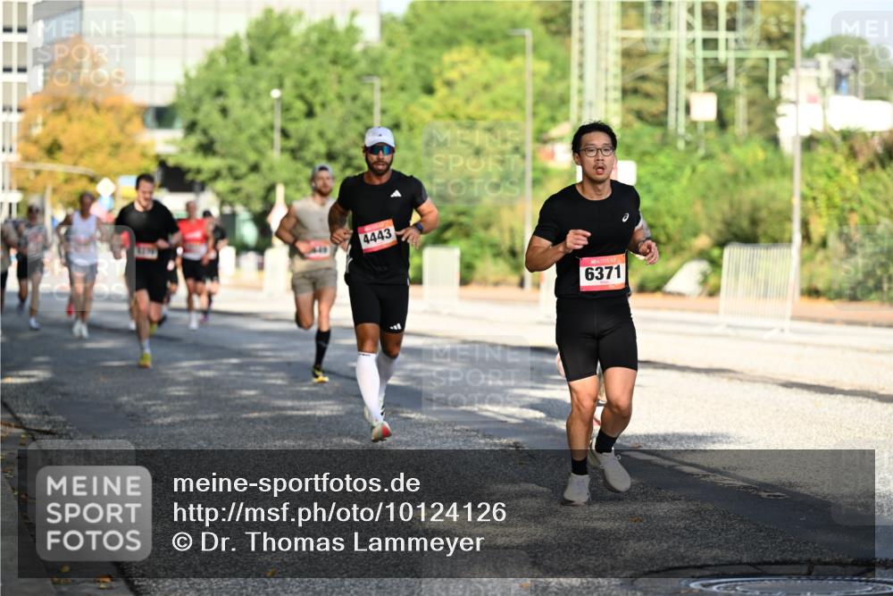 06.09.2026 - CURREX Alsterlauf Dr. Thomas Lammeyer http://msf.ph/oto/10124126 06.09.2026 09:40:54 Laufen 4443, 6371 meine-sportfotos.de