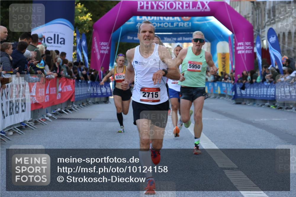 06.09.2026 - CURREX Alsterlauf Strokosch-Dieckow http://msf.ph/oto/10124158 06.09.2026 09:42:59 Ziel 2715, 3361, 5950, 6140, 6421, 8321 meine-sportfotos.de