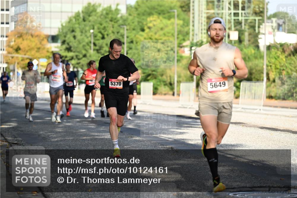 06.09.2026 - CURREX Alsterlauf Dr. Thomas Lammeyer http://msf.ph/oto/10124161 06.09.2026 09:40:58 Laufen 5370, 5649 meine-sportfotos.de