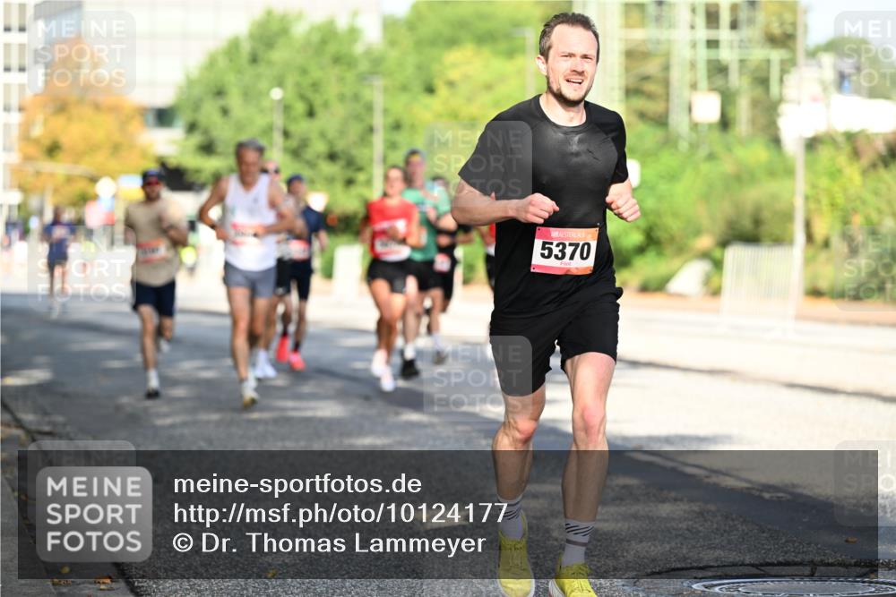 06.09.2026 - CURREX Alsterlauf Dr. Thomas Lammeyer http://msf.ph/oto/10124177 06.09.2026 09:40:59 Laufen 5370 meine-sportfotos.de